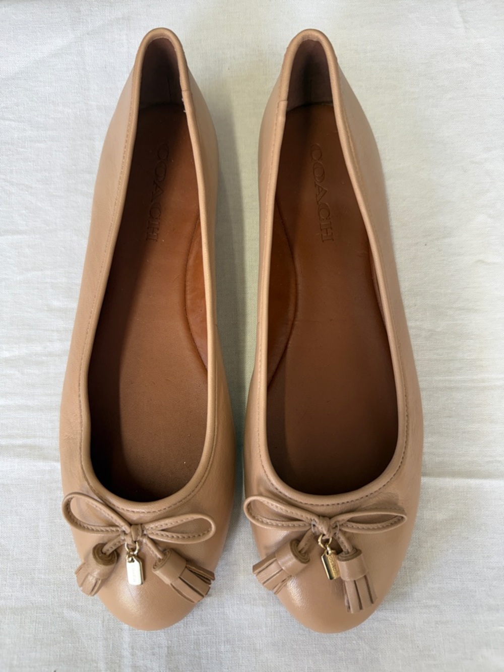 Coach Beige Leather Ballet Flats with Tassel Bow size 9 1/2